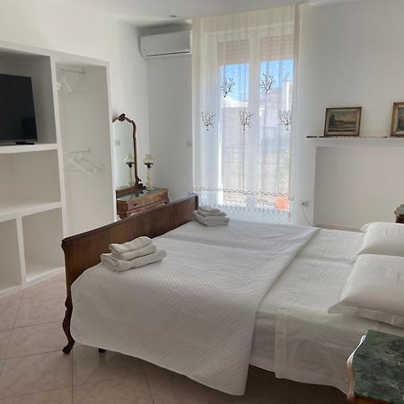 La Casa Di Nonna Celeste Brindisi Eksteriør billede